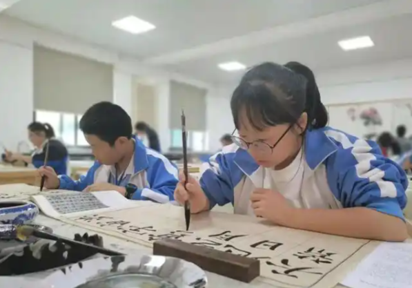 站在孩子实在需求一边实际中一些园所都乐意尝试新的教育模式